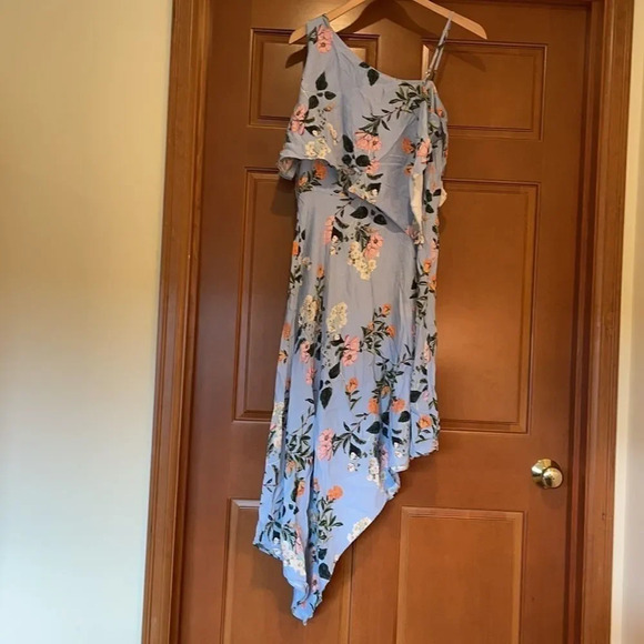 Parker dress - Picture 4 of 10